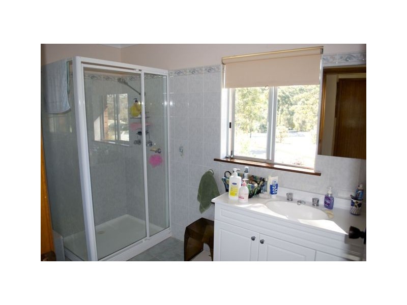 25 Mercury Drive, Lake Tabourie NSW 2539