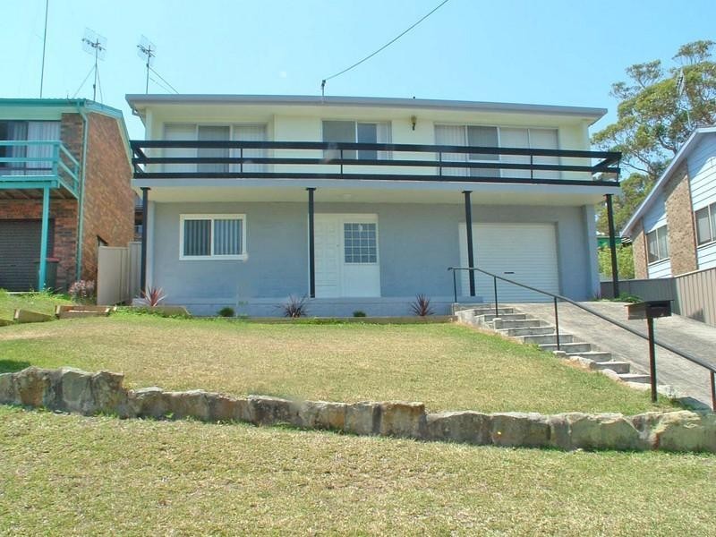 35 Canberra Crescent, Burrill Lake NSW 2539