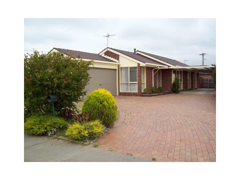 4 Gianni Court, Keysborough VIC 3173