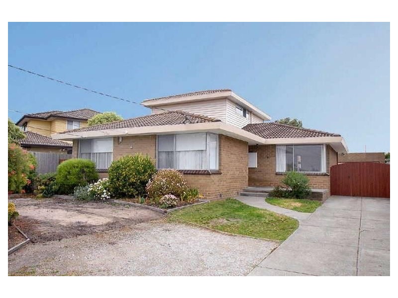 18 Birrong Ave, Noble Park VIC 3174