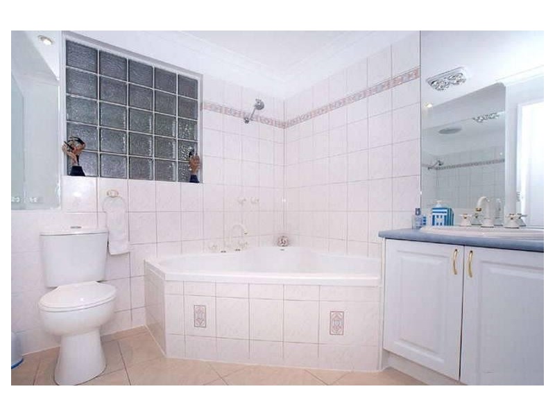 18 Birrong Ave, Noble Park VIC 3174