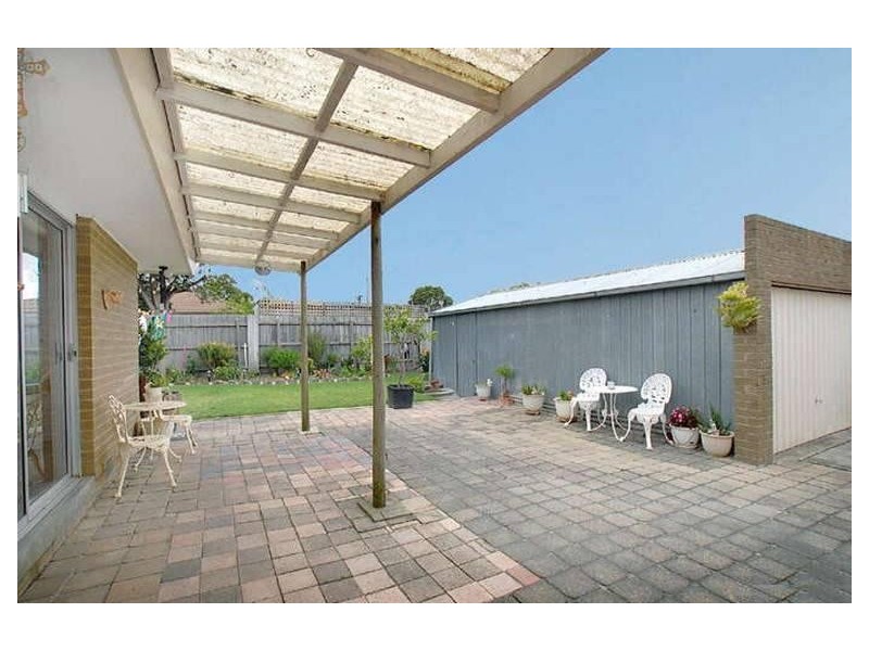 18 Birrong Ave, Noble Park VIC 3174