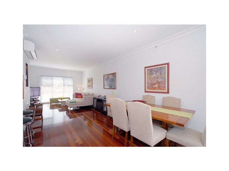 2B Stevenson Ave, Dandenong North VIC 3175