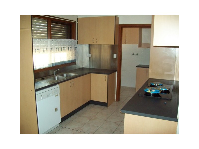 14 Carbine Ave, Clayton South VIC 3169