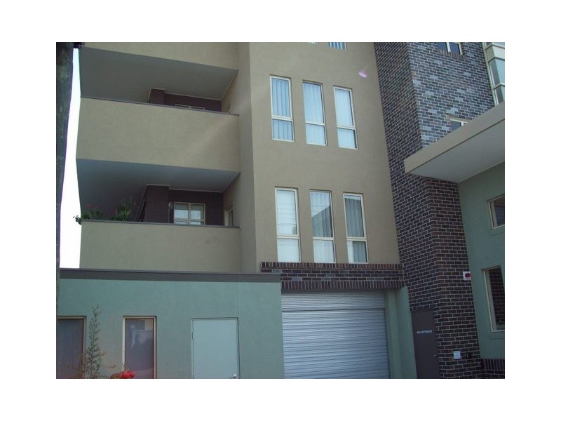 1/61-63 Clow St, Dandenong VIC 3175