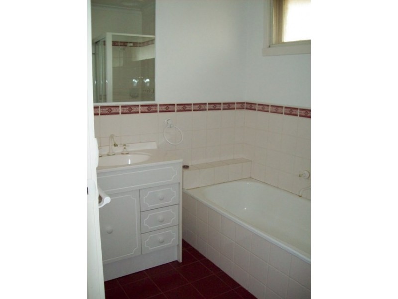 2/36 Ardgower Rd, Noble Park VIC 3174