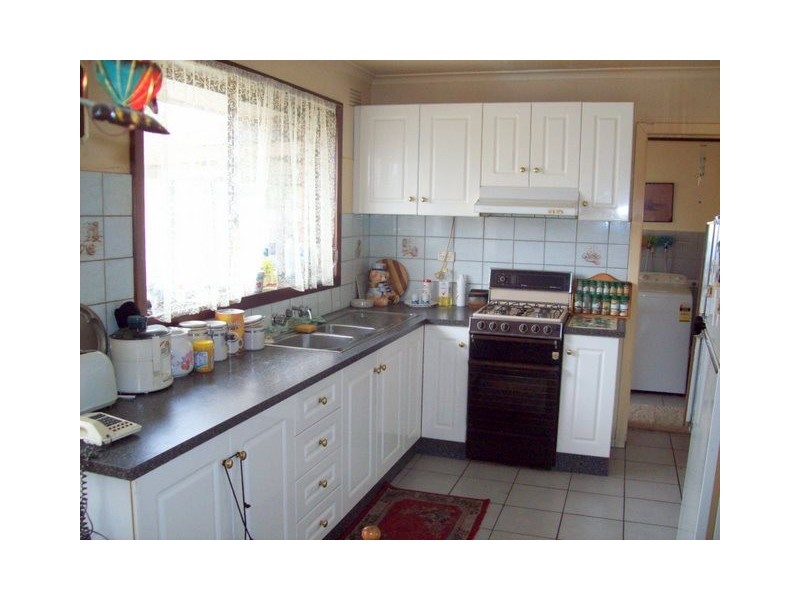 6 Drury Crt, Noble Park VIC 3174