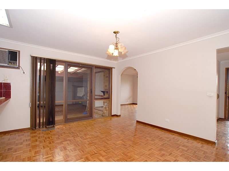 12 Elmsford Crt, Keysborough VIC 3173