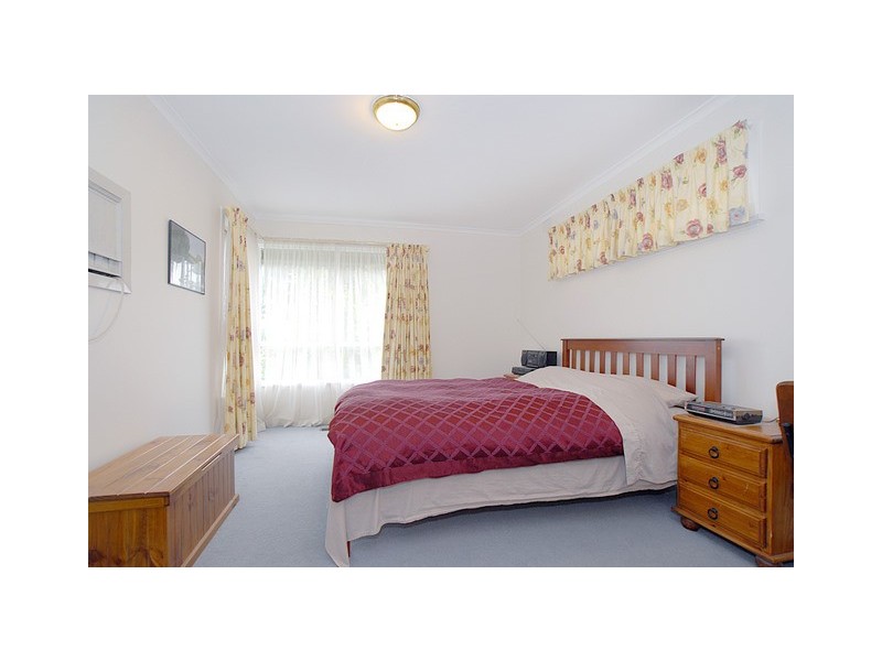 10 Edward St, Noble Park VIC 3174