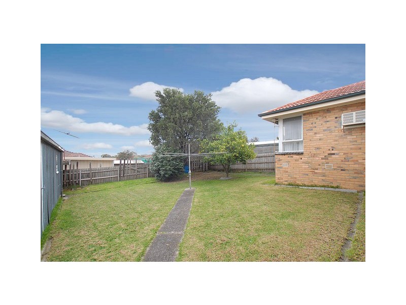 10 Edward St, Noble Park VIC 3174