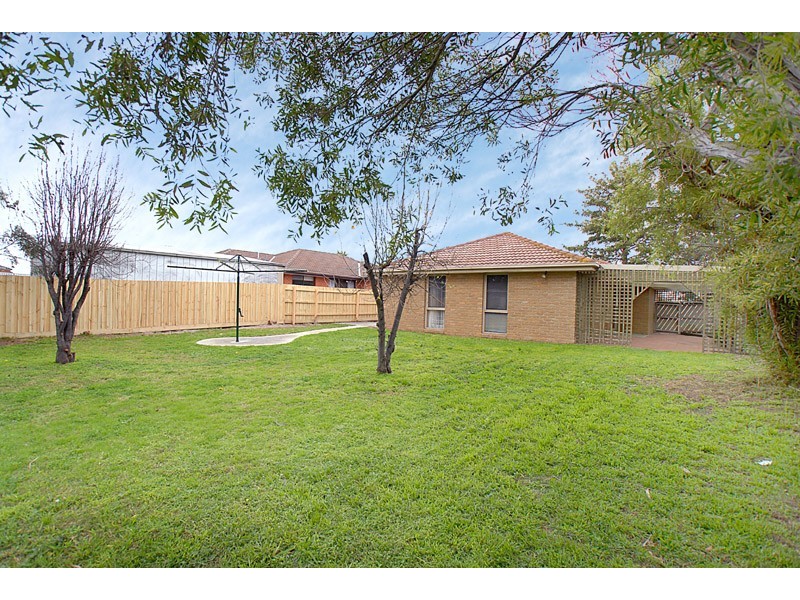 49 Sunnyvale Cres, Keysborough VIC 3173
