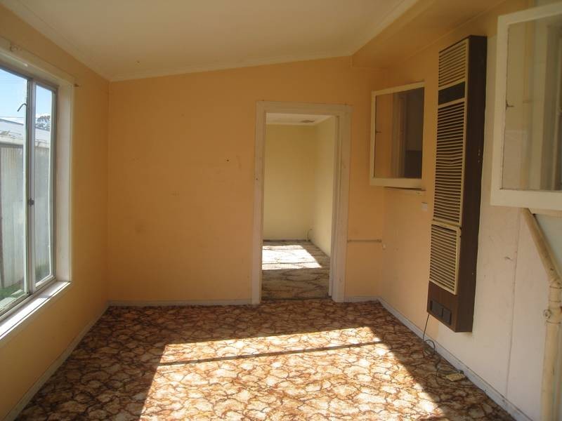 2/6 Marshall St, Noble Park VIC 3174