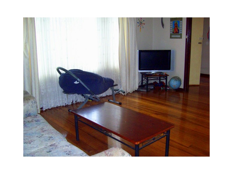 11 Kleine St, Noble Park VIC 3174