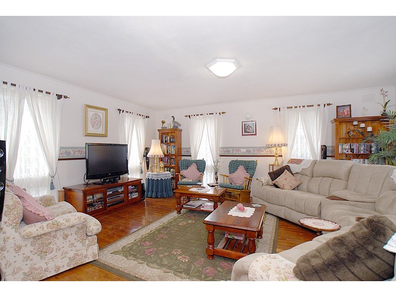 2 Lalor Crt, Springvale South VIC 3172