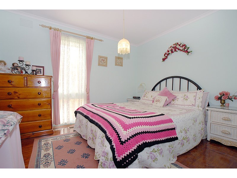 2 Lalor Crt, Springvale South VIC 3172