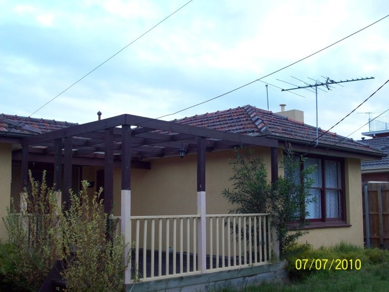 1/4 Lockington Cres, Dandenong VIC 3175