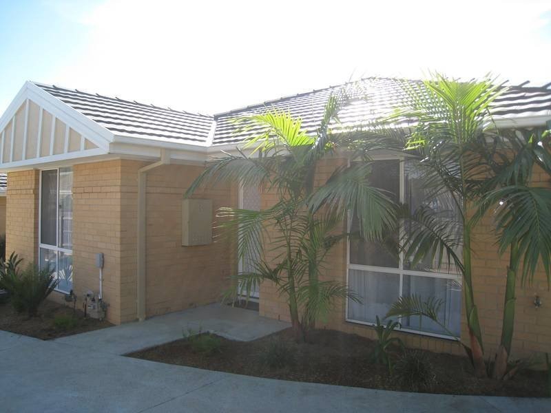 2/66 Dunblane Rd, Noble Park VIC 3174