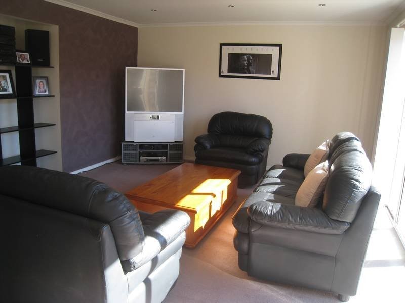 2/66 Dunblane Rd, Noble Park VIC 3174