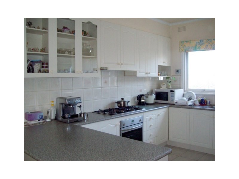 27 Cornelius St, Dandenong VIC 3175