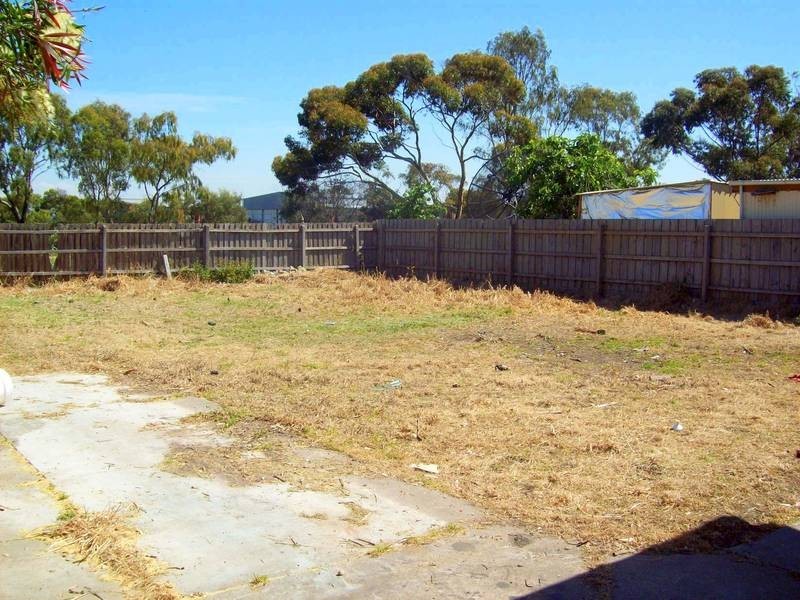 4 Dawn Avenue, Dandenong South VIC 3175