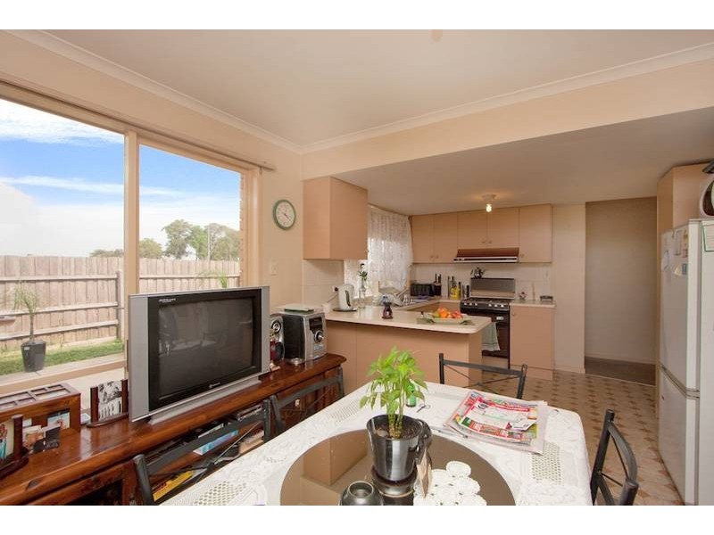 66 Fenton Crt, Keysborough VIC 3173