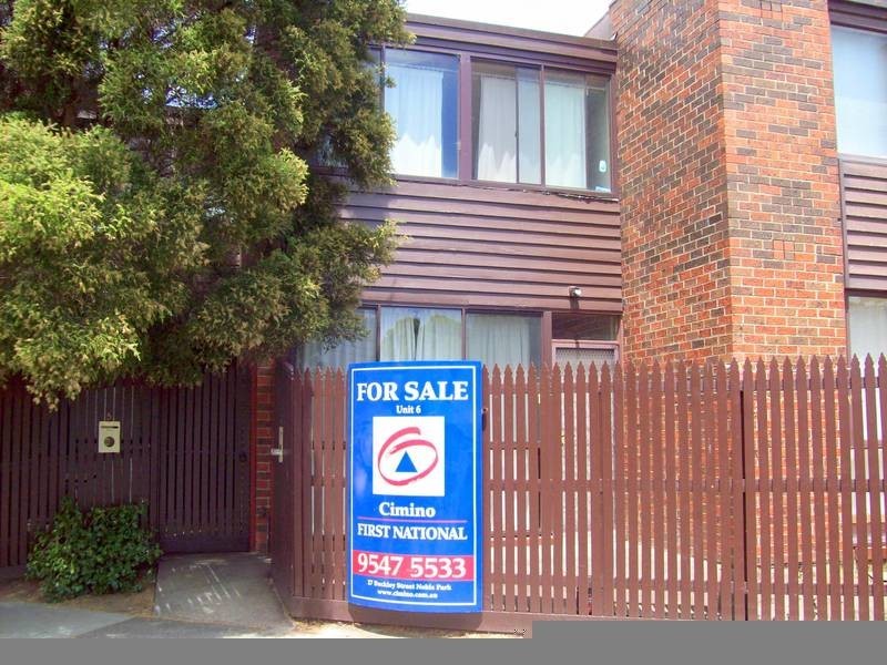 6/115 Lightwood Road, Springvale VIC 3171