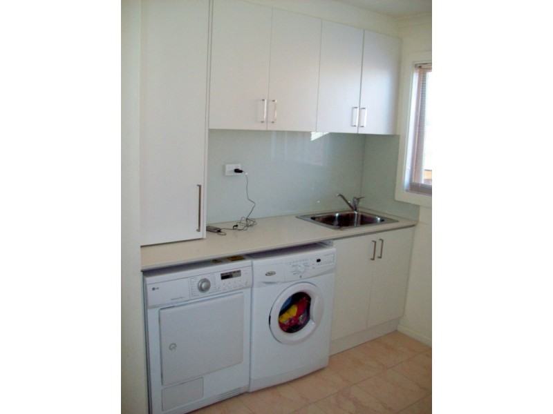 2 Moya Close, Endeavour Hills VIC 3802
