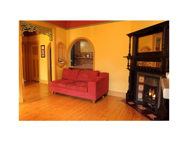 90 Dunblane Rd, Noble Park VIC 3174