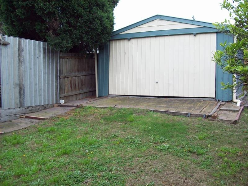 17 Kaye Court, Dandenong North VIC 3175