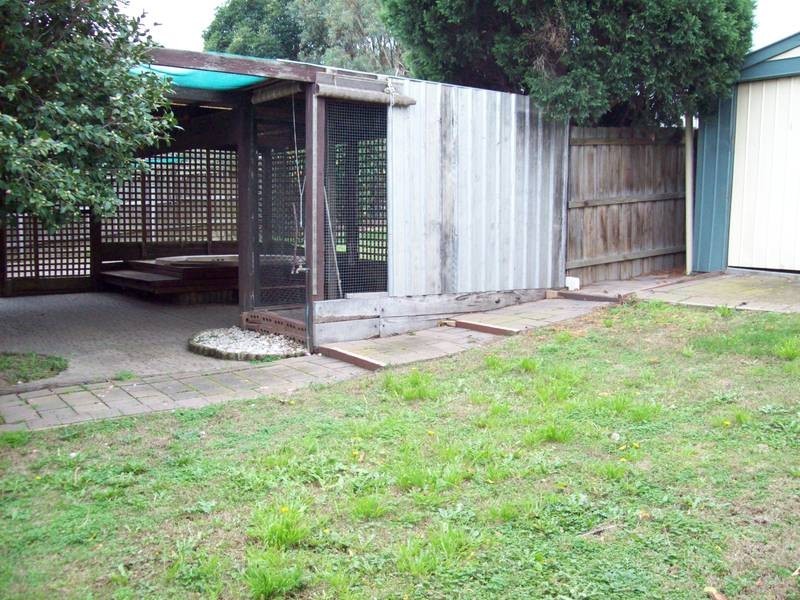 17 Kaye Court, Dandenong North VIC 3175