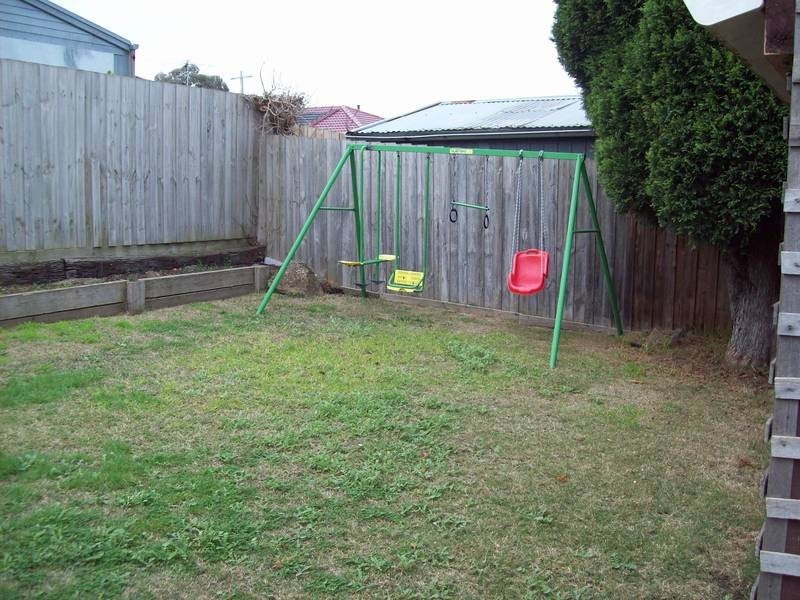 17 Kaye Court, Dandenong North VIC 3175