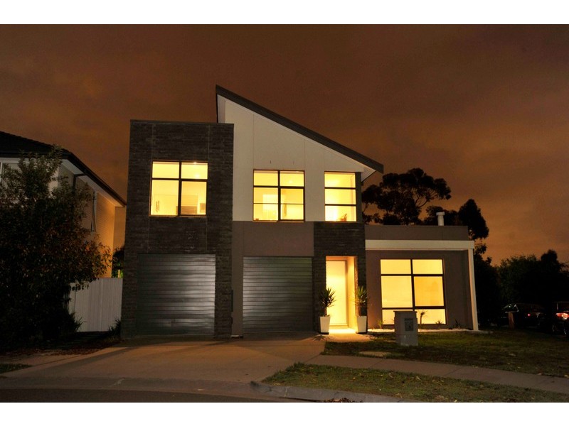 10 Rathdowne Way, Mulgrave VIC 3170