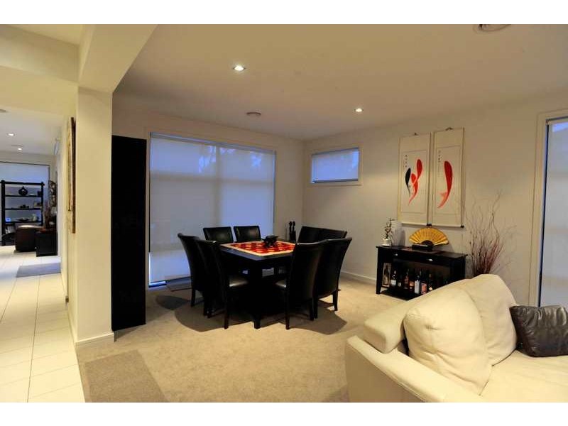 10 Rathdowne Way, Mulgrave VIC 3170