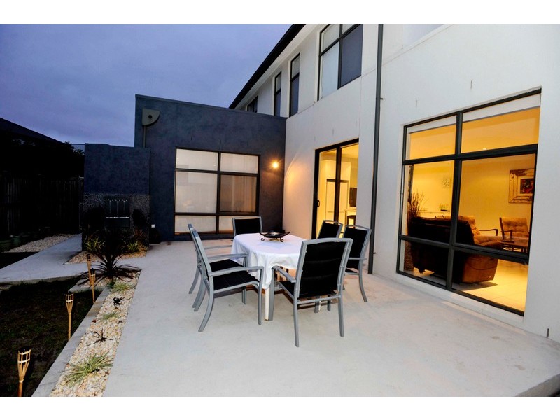 10 Rathdowne Way, Mulgrave VIC 3170