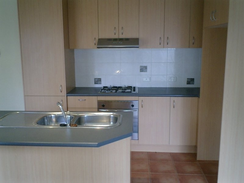 2/16 Mantung Crescent, Rowville VIC 3178