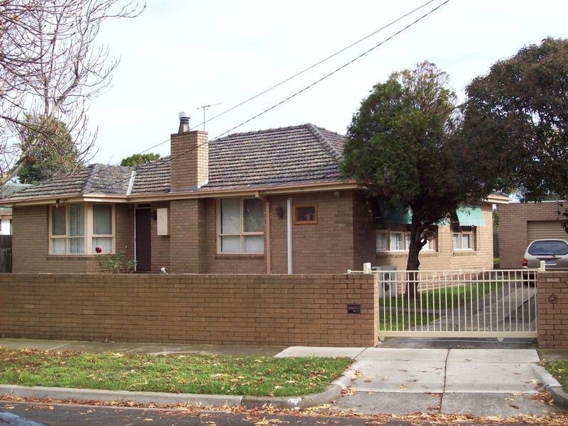 42 Festival Crescent, Keysborough VIC 3173