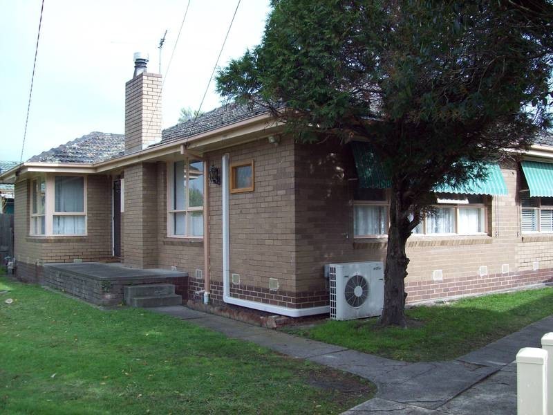 42 Festival Crescent, Keysborough VIC 3173