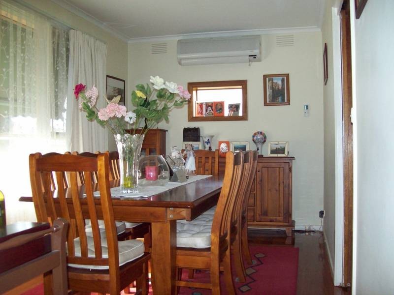 42 Festival Crescent, Keysborough VIC 3173