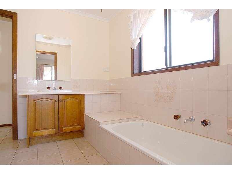 1/7 Rich Street, Noble Park VIC 3174