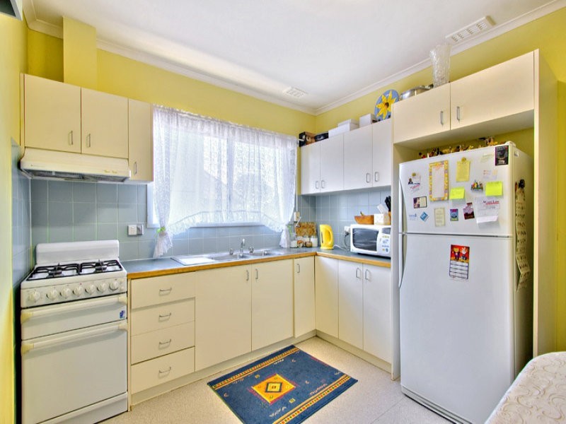 18 Laurel Ave, Doveton VIC 3177