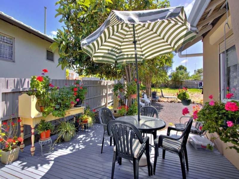 18 Laurel Ave, Doveton VIC 3177