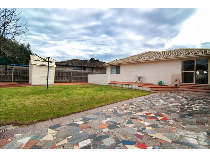 8 Sandala Court, Dandenong North VIC 3175