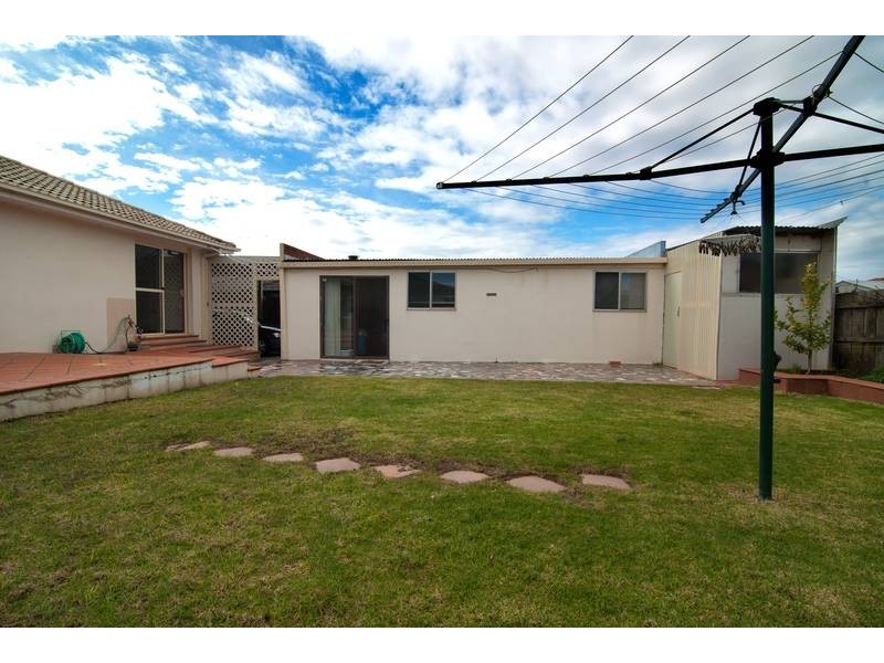 8 Sandala Court, Dandenong North VIC 3175
