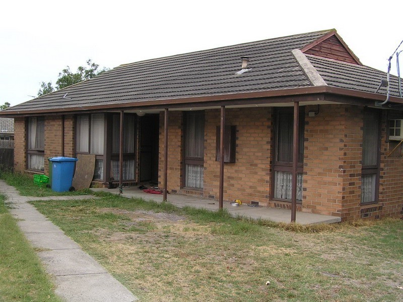 32 Wallarano Drive, Noble Park VIC 3174