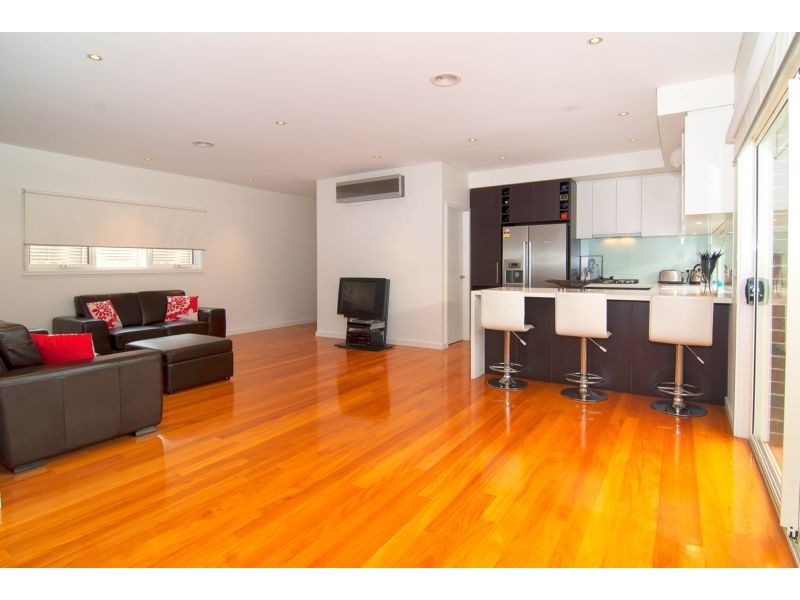 1/132 Lightwood Road, Noble Park VIC 3174