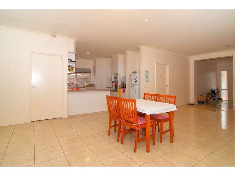 11 Monash Place, Clayton VIC 3168