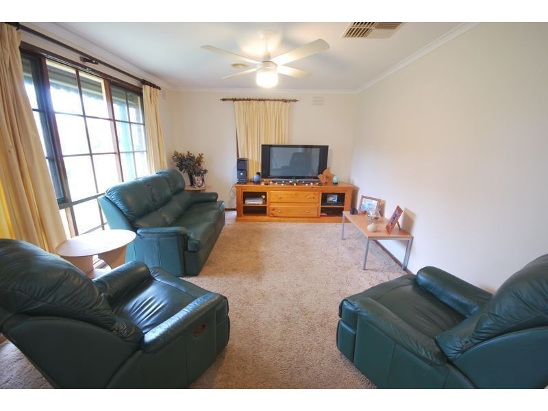 9 Kennedy Court, Cranbourne North VIC 3977