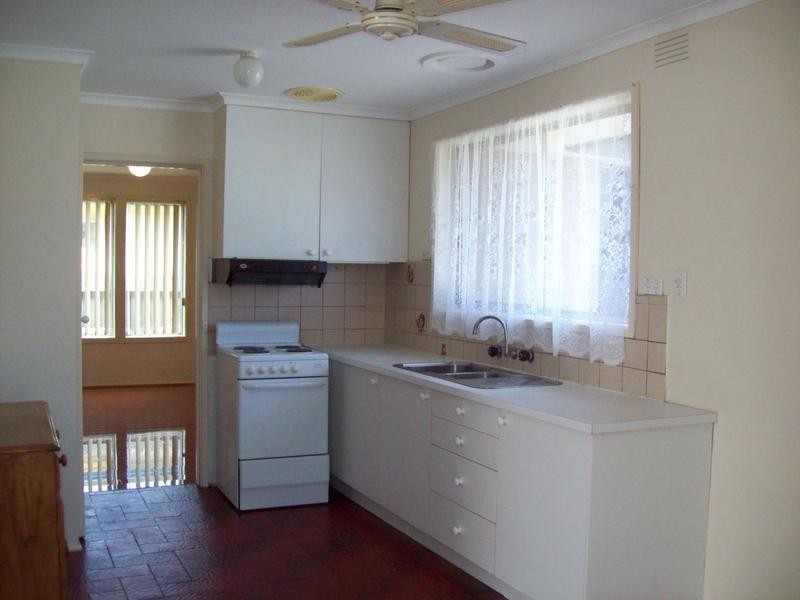 10 Wallarano Drive, Noble Park VIC 3174