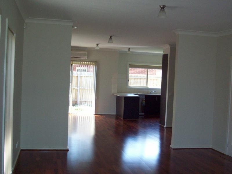 1/13 Rosebank Ave, Clayton South VIC 3169