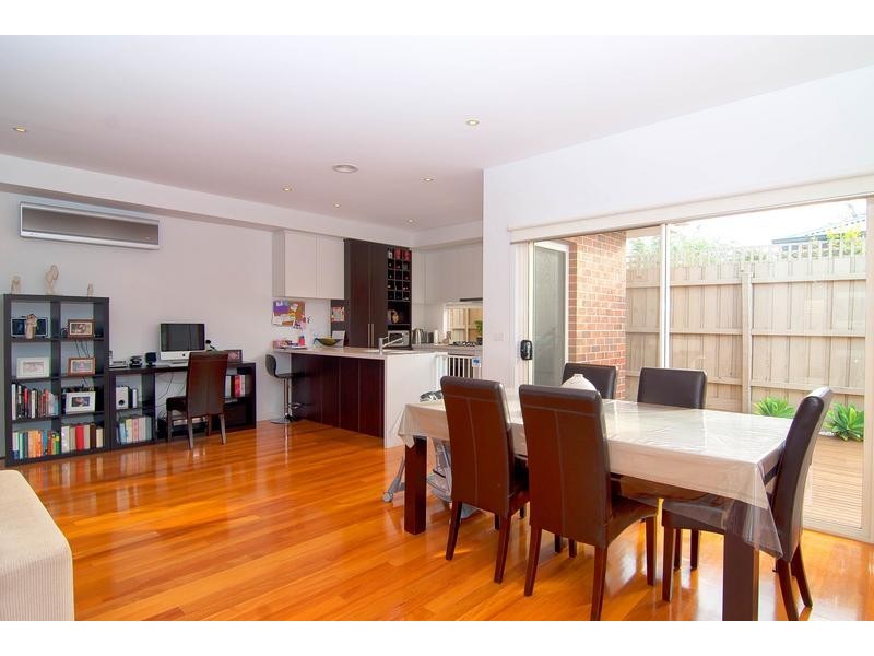 2/132 Lightwood Road, Noble Park VIC 3174